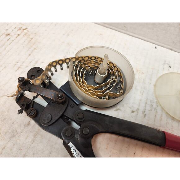 Rare Hard to find Self Feeding Hand Crimp terminal Crimper Tool Free Shipping - Picture 10 of 10